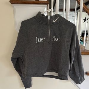 Nike Cropped Half Zip Sweatshirt